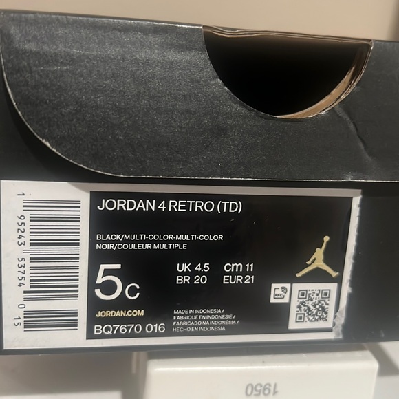 Kids Jordan 4 Retro (Black/ Red) - Picture 7 of 7